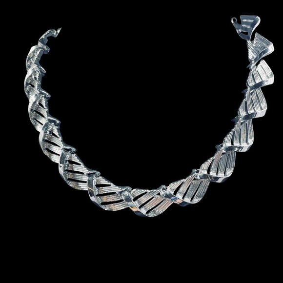 Pakula Silver Tone Twisted Link Collar Necklace Vintage Statement Adjustable 16" - Picture 3 of 6